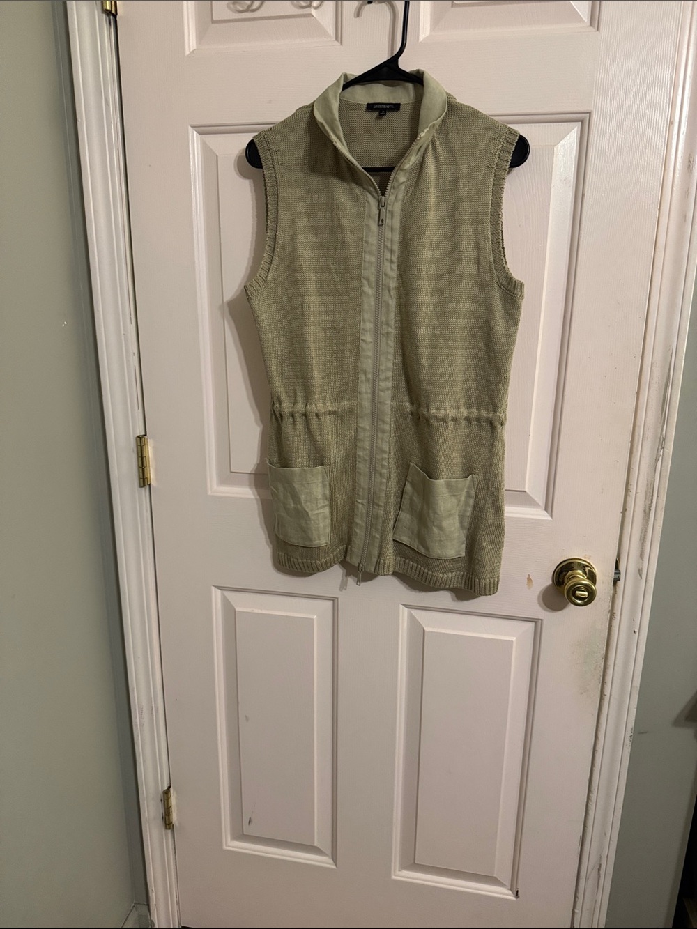 Lafayette 148 New York Light Beige Sleeveless Zip-Front Knit Vest